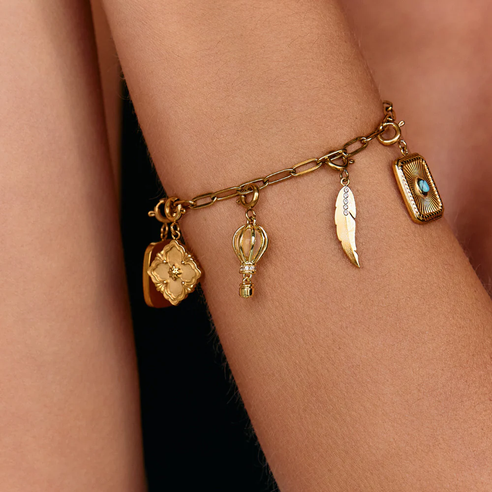 18K Gold Paperclip Charm Bracelet - Image 2