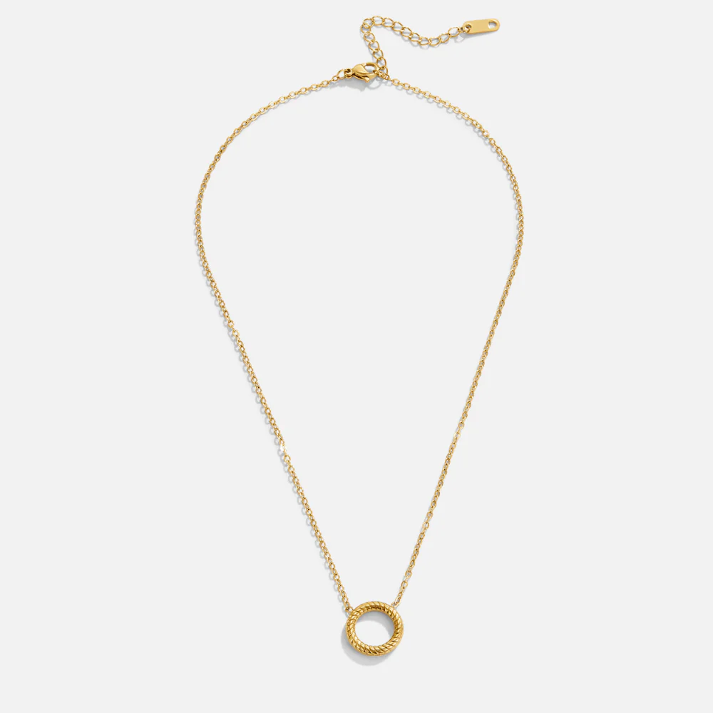 Avery Circle Pendant Necklace - Image 4