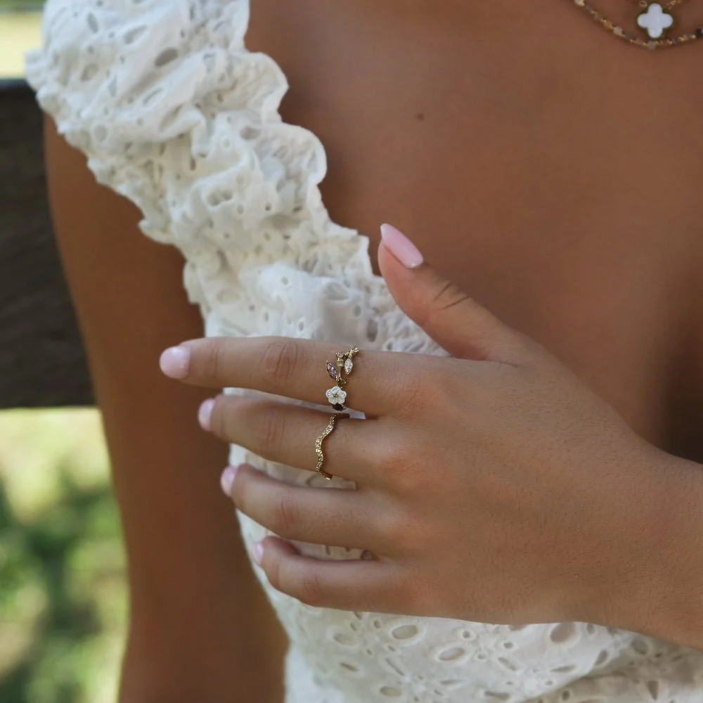 Zenya Crystal & Gold Wave Ring - Image 3