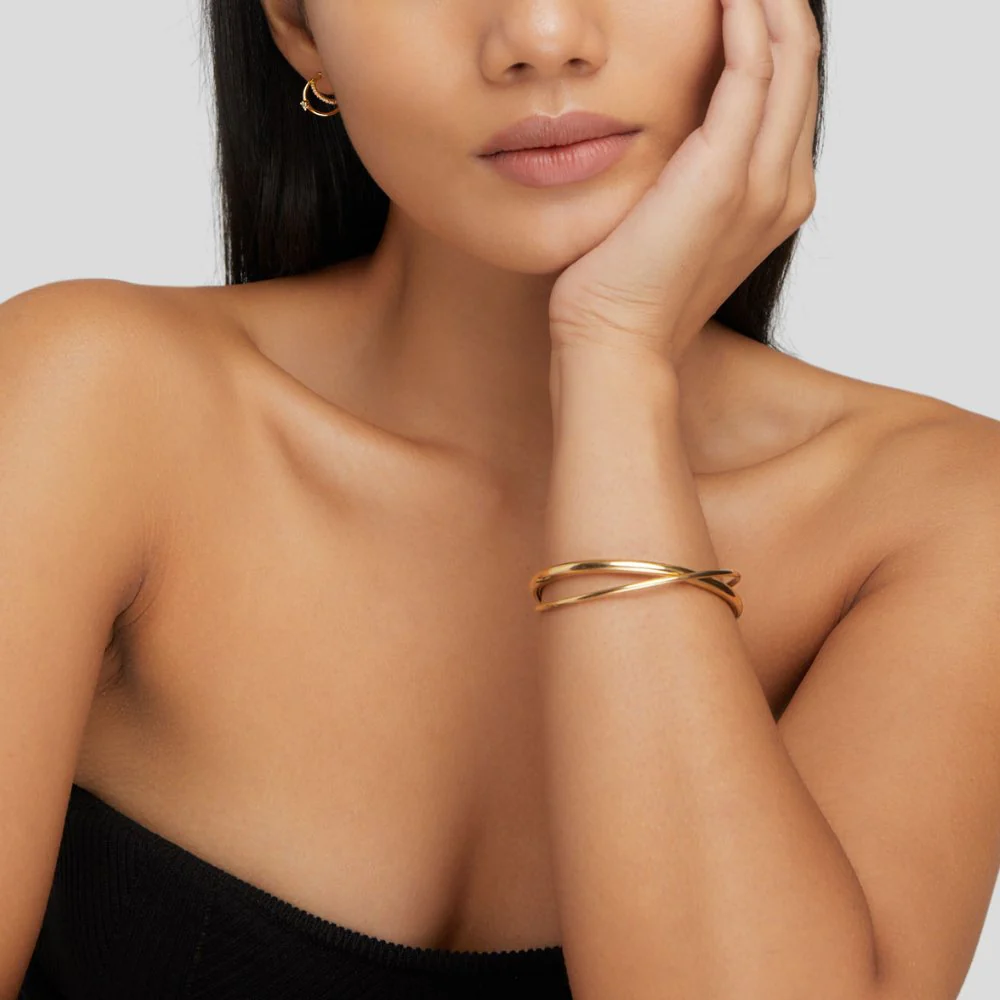 Eva Gold Twist Bracelet - Image 3