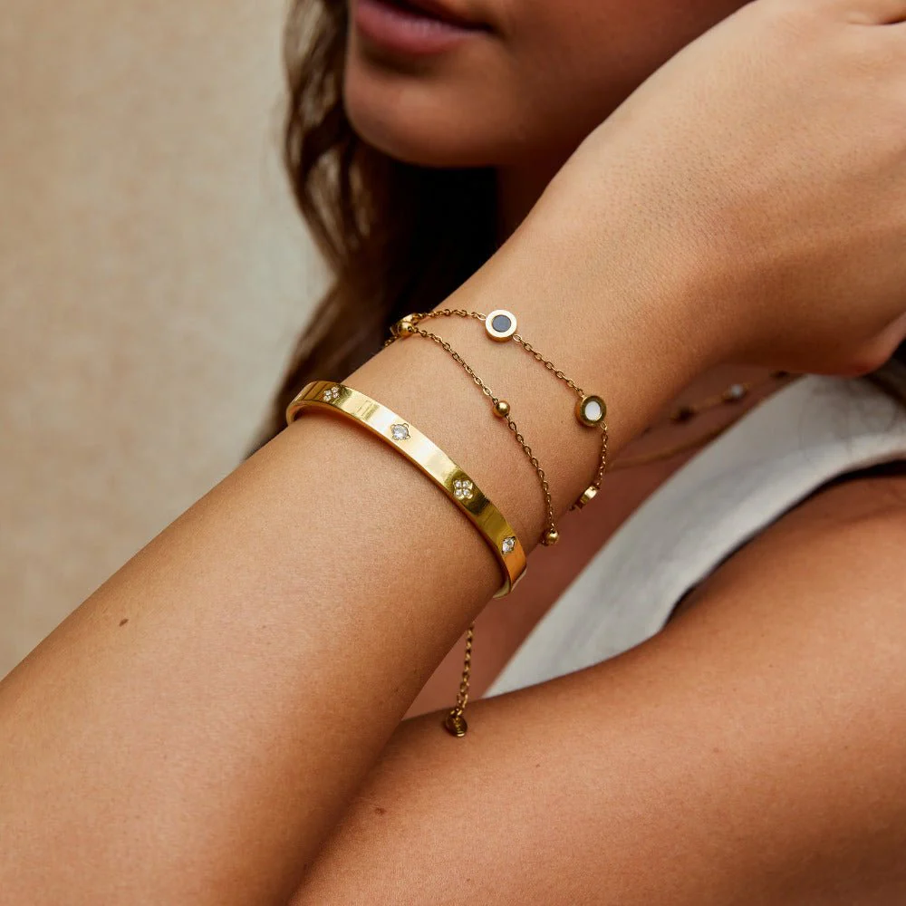 Gold Clover Bangle - Image 5