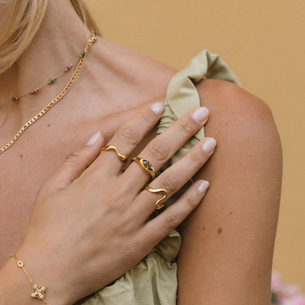 Gold Wave Ring - Image 5