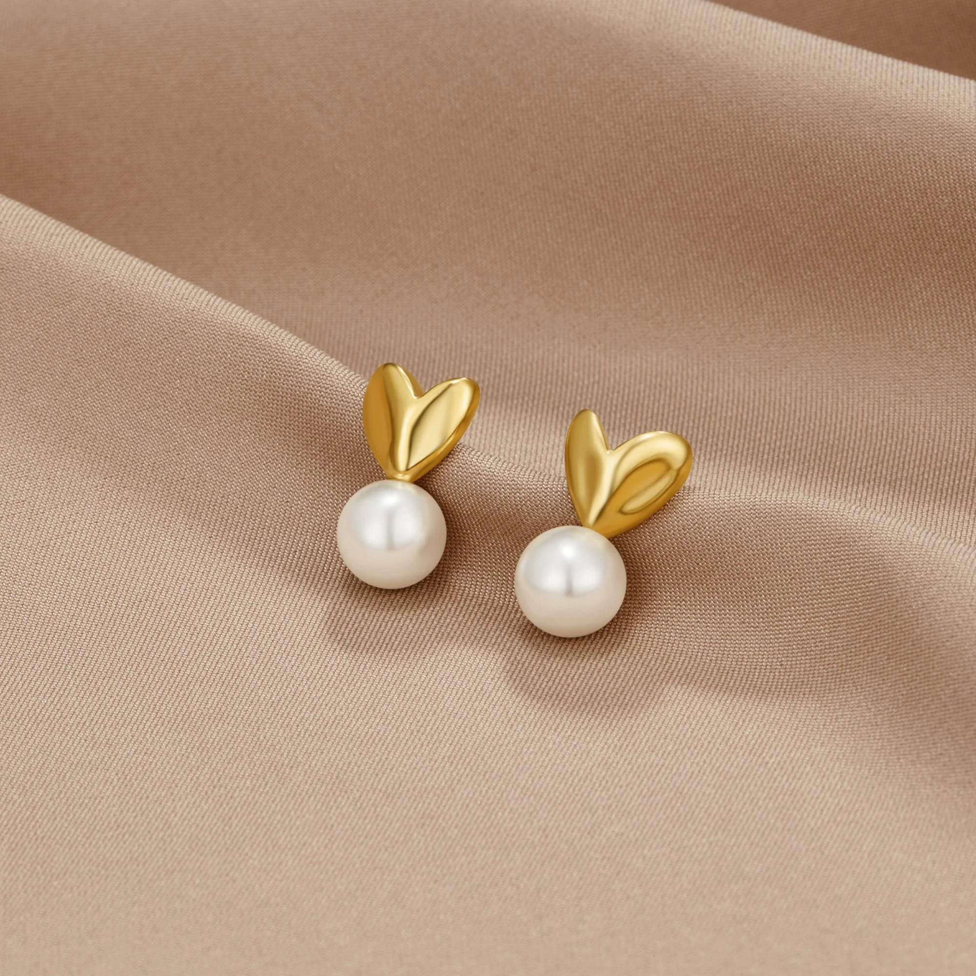 Heart & Pearl Earrings - Image 3