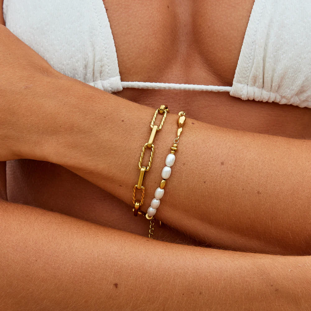 Jihan Chunky Chain Bracelet - Image 2