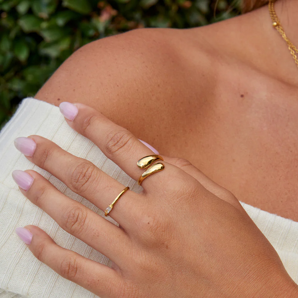Raven Gold Wrap Ring - Image 2