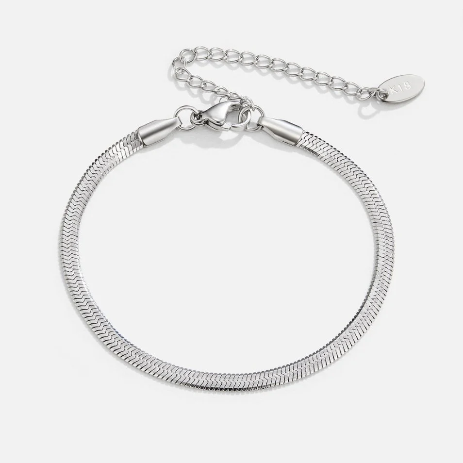 Sarya Snake Chain Silver Bracelet - Image 3