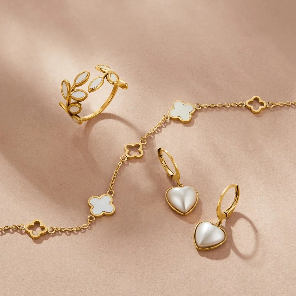 Summer Envelope - 3 Mystery Jewellery Pieces - Image 2