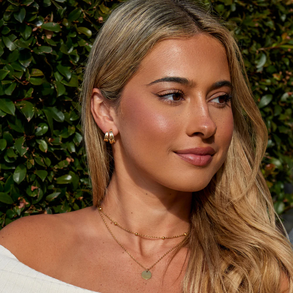 Twisted Ivana Hoop Earrings - Image 5