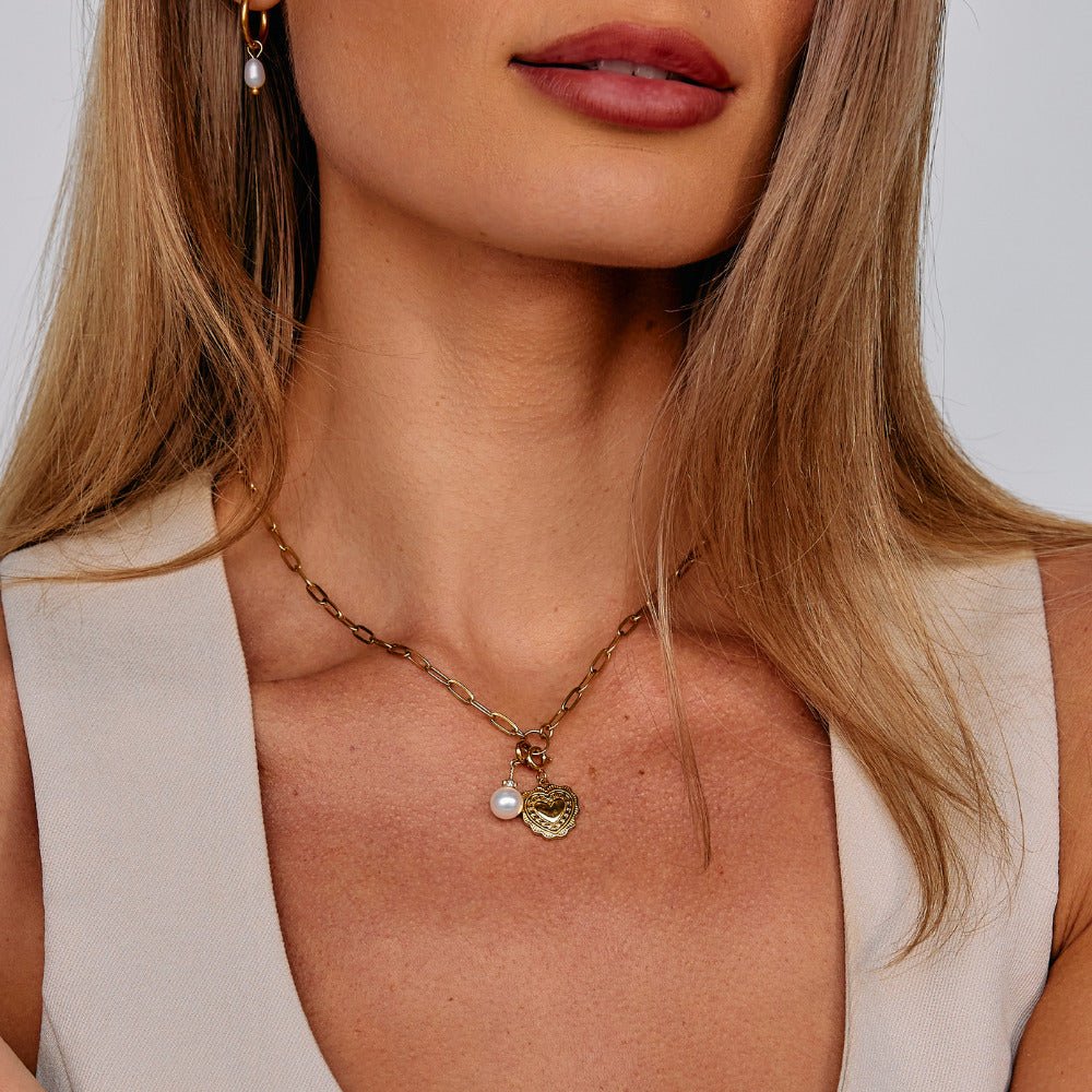 Vintage Gold Heart Charm - Image 6