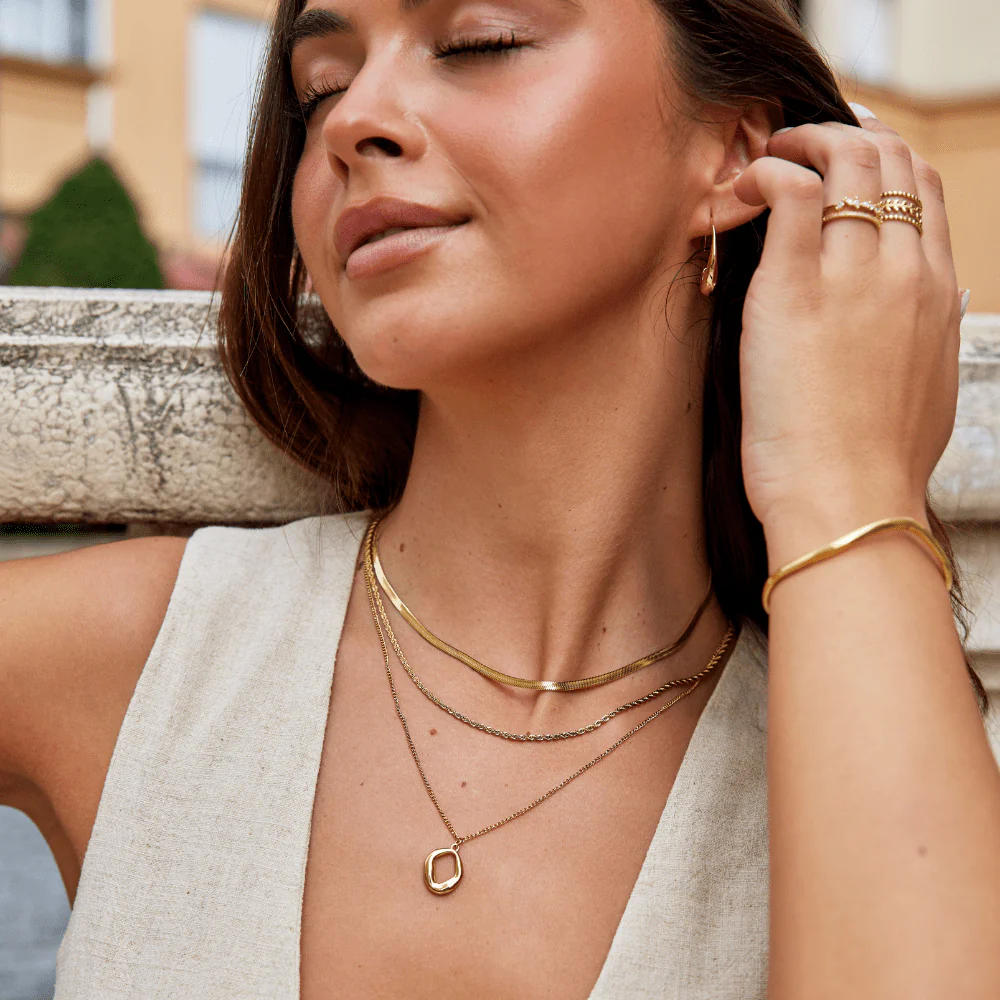Zola Geometric Gold Necklace - Image 6